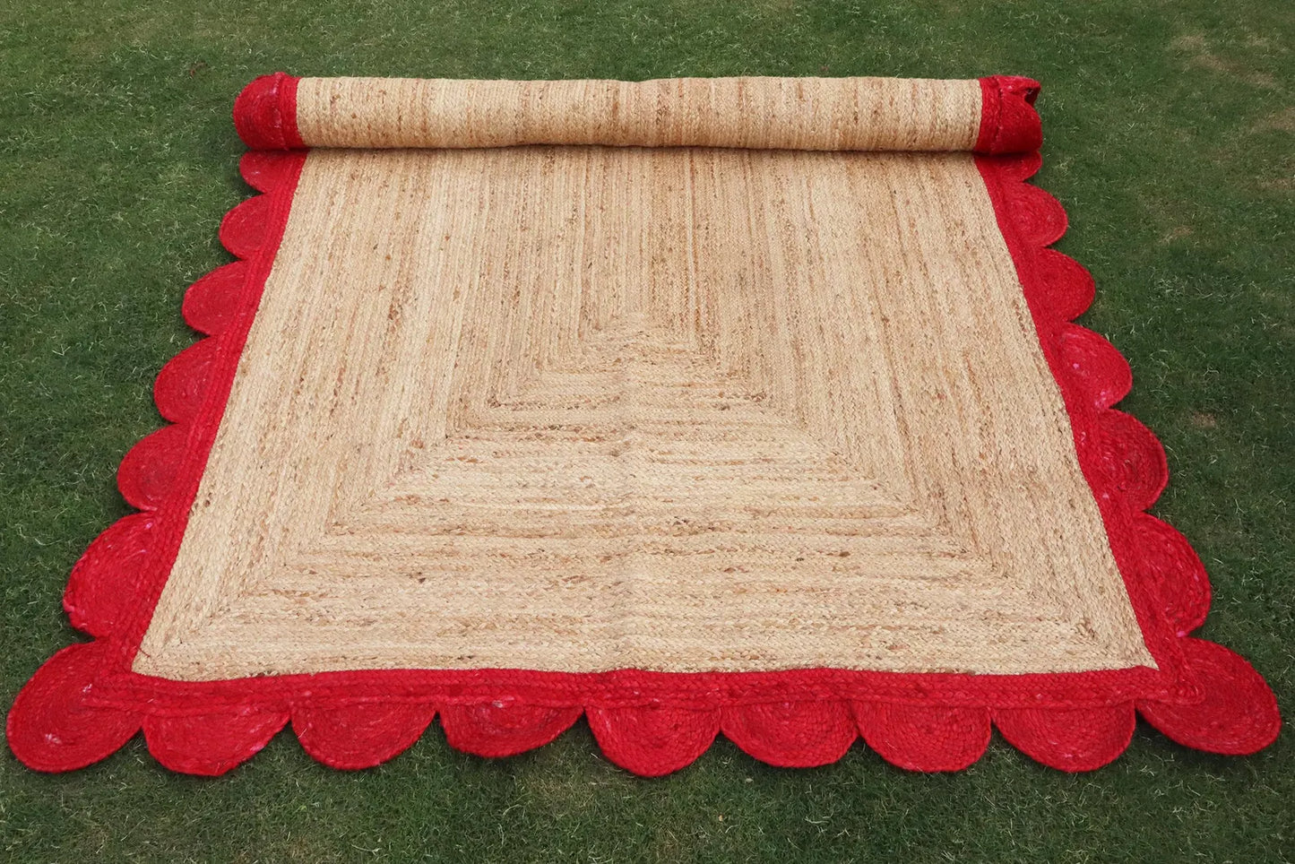 Red Braided Scalloped Jute Rug – Bohemia Indoor & Outdoor Décor