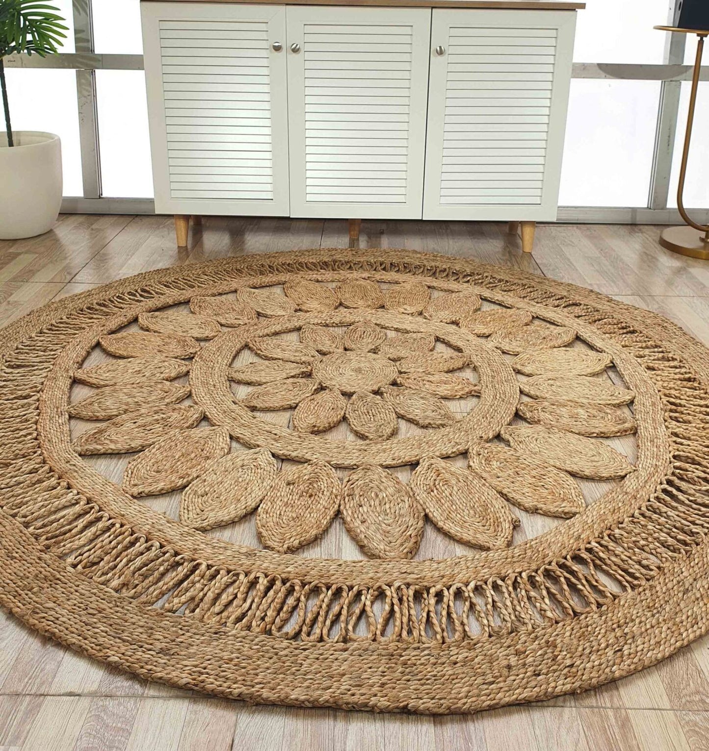 Natural Color Jute Round Rug – Handcrafted Boho Floor