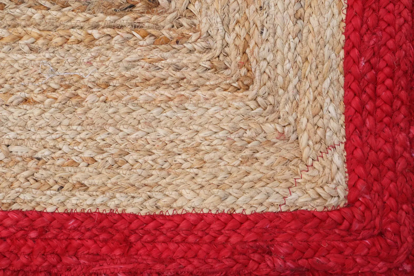 Red Braided Scalloped Jute Rug – Bohemia Indoor & Outdoor Décor